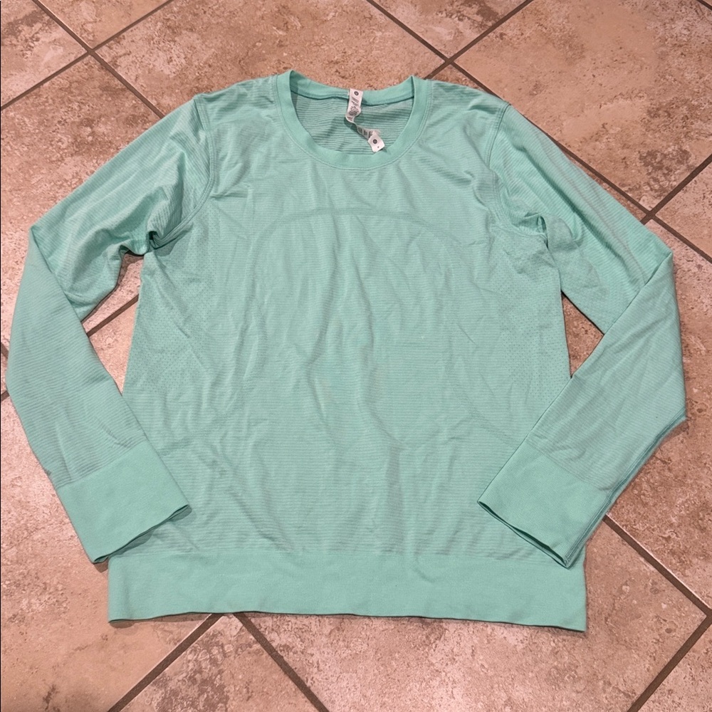 Lululemon Swifty Tech Long Sleeve Relaxed